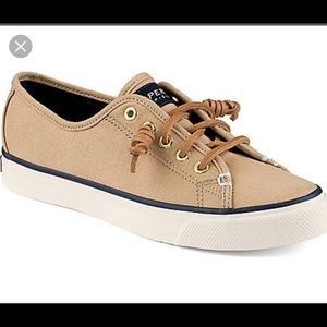 Sperry sneakers size 7